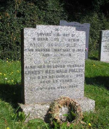 picture of gravestone picture of gravestone