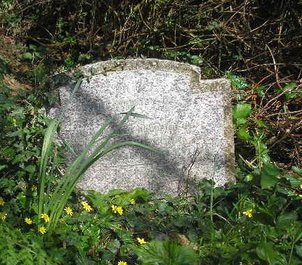 picture of gravestone