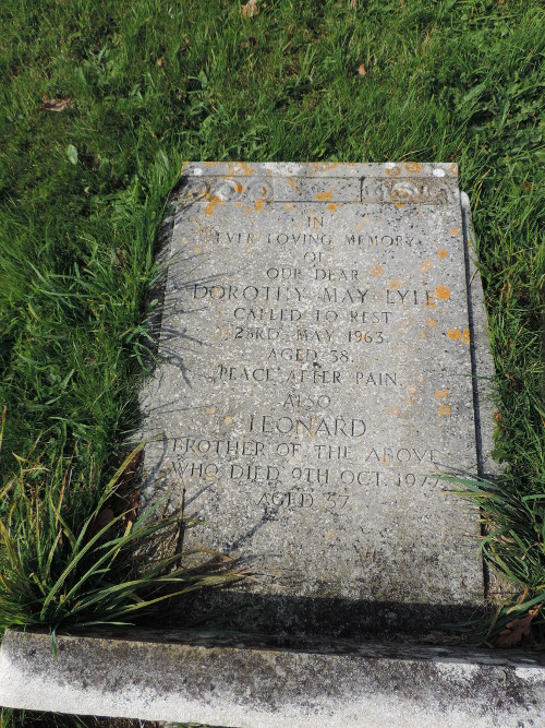 picture of gravestone picture of gravestone