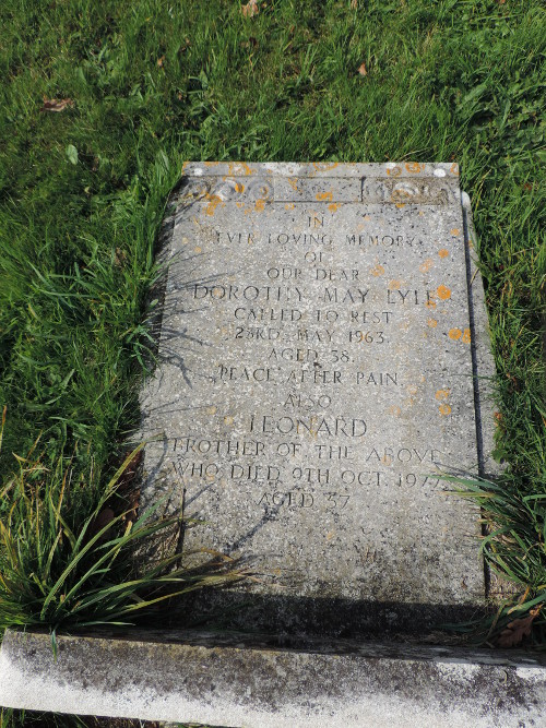 picture of gravestone