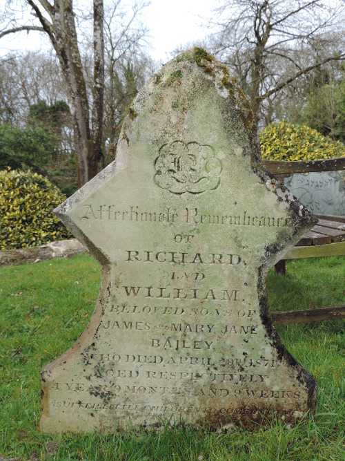 picture of gravestone