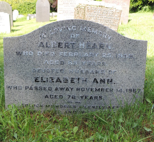 picture of gravestone