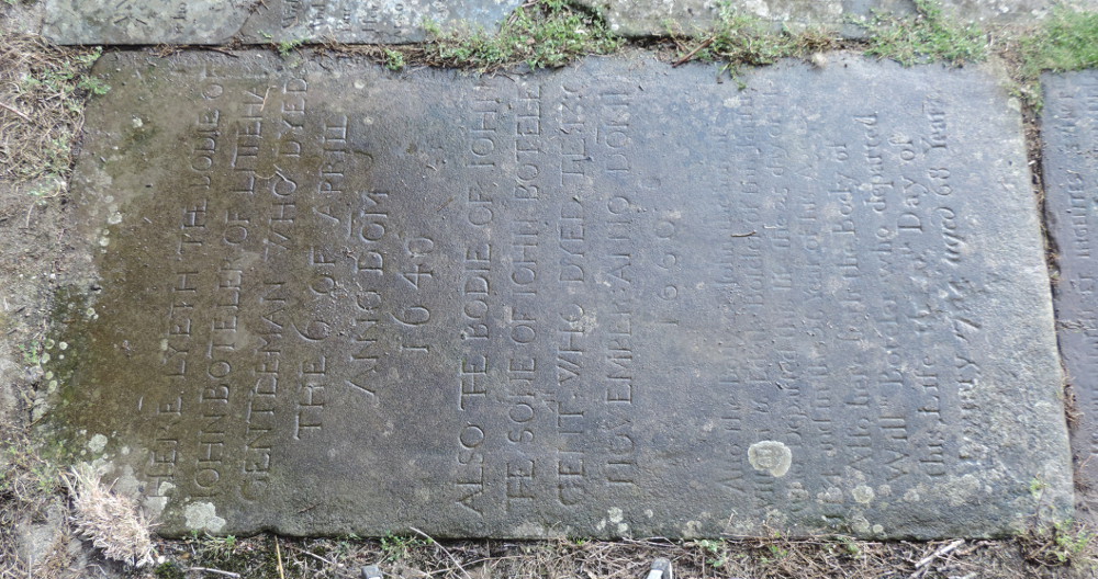 picture of gravestone