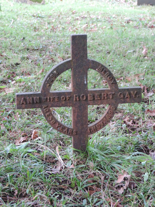 picture of gravestone