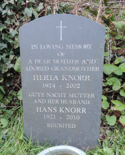 picture of gravestone