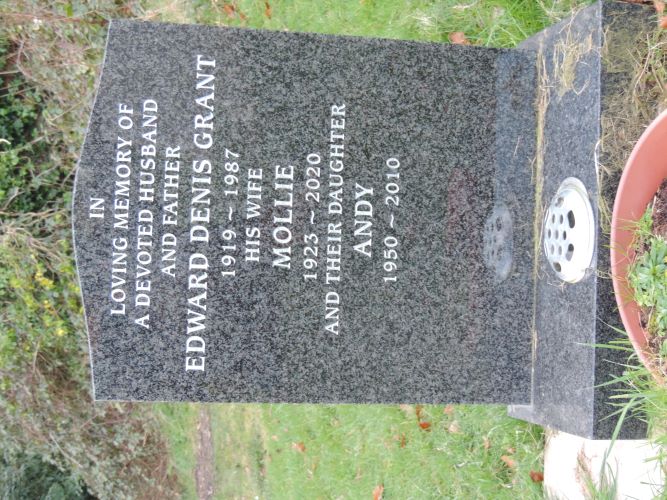 picture of gravestone