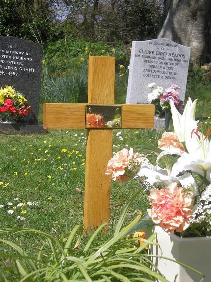 picture of gravestone