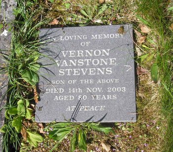 picture of gravestone